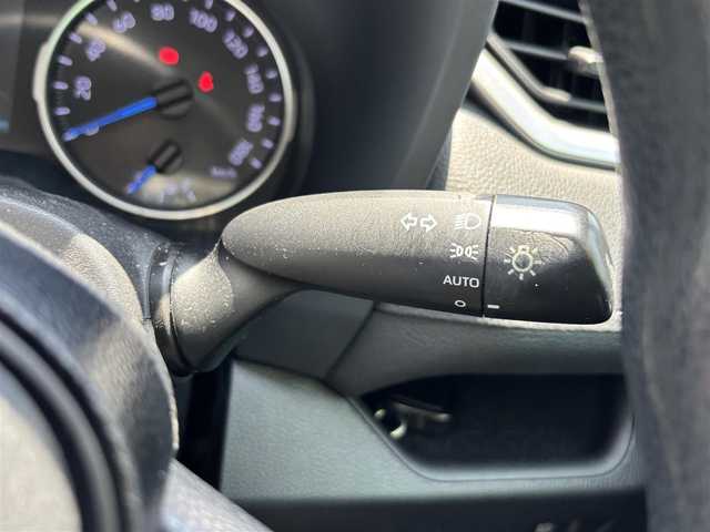 トヨタ ＲＡＶ４ ハイブリットX 福岡県 2020(令2)年 6.5万km グレーメタリック レーンキープアシスト/横滑り防止装置/衝突被害軽減システム/エアバッグWサイド/カーテンエアバッグ/ABS/クルーズコントロール/前後ドラレコ/盗難防止装置/前後車外カメラ/前後コーナーセンサー/BT/純正ETC/社外ナビ/フルセグTV /プッシュスタート/PW/スマートキー/AAC/サンルーフ/純正フロアマット/純正アルミホイール/オートライト/オートマチックハイビーム/LEDライト