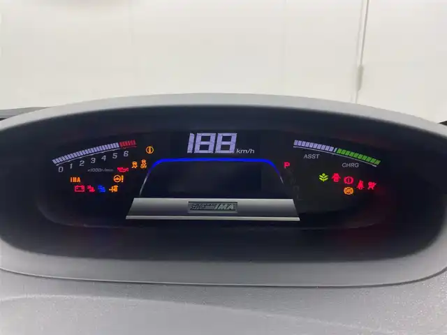 ホンダ フリード ハイブリット プレミアムエディション 茨城県 2016(平28)年 6.8万km ホワイトオーキッドパール 純正ナビ［VXM-165VFi］/フルセグ再生可/バックカメラ/ハーフレザーシート/両側パワースライドドア/純正フロアマット/ビルトインETC/ドライブレコーダー（前のみ）