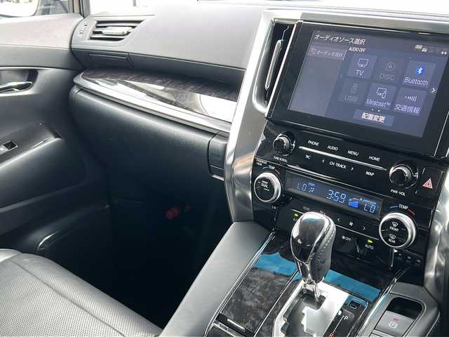 トヨタ アルファード S Cパッケージ 山口県 2020(令2)年 7.7万km ホワイトパールクリスタルシャイン 純正メモリナビ/・フルセグテレビ/・CD/DVD再生/・Bluetooth機能/・AM/FMラジオ/・USB入力端子/バックカメラ/両側パワースライドドア/レーダークルーズコントロール/純正12インチフリップダウンモニター/ビルトインETC/後方ドライブレコーダー【DC-DR652】/電動リアゲート/デジタルインナーミラー/シートヒーター【D＋N席】/エアーシート【D＋N席】/シートメモリー/ステアリングヒーター/ステアリングスイッチ/ステアリングホールド/スマートキー×２/プッシュスタ－ト/LEDフォグライト/Toyota Safty Sense/・プリクラッシュセーフティ/・レーンキープアシスト/オートマチックハイビーム/先行車発進告知機能/盗難防止装置