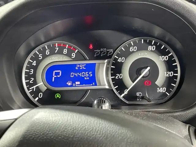 日産 デイズ ルークス ハイウェイスターX Gパッケージ 福岡県 2016(平28)年 4.4万km スパークリングレッド/ブラック ・純正ナビ　/（ＡＭ　ＦＭ　ＣＤ　ＤＶＤ　ＵＳＢ　ＳＤ　ＢＴ　ＩＰＯＤ）　/・全方位カメラ　/・バックカメラ　/・ＥＴＣ　/・衝突軽減　/・横滑り防止　/・両側パワスラ　/・純正フロアマット　/・純正１５インチアルミ　/・後席サーキュレーター/・キセノンヘッドライト/・ステアリングスイッチ/・オートライト/・電格ミラー/・バイザー