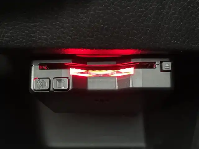 日産 デイズ ルークス ハイウェイスターX Gパッケージ 福岡県 2016(平28)年 4.4万km スパークリングレッド/ブラック ・純正ナビ　/（ＡＭ　ＦＭ　ＣＤ　ＤＶＤ　ＵＳＢ　ＳＤ　ＢＴ　ＩＰＯＤ）　/・全方位カメラ　/・バックカメラ　/・ＥＴＣ　/・衝突軽減　/・横滑り防止　/・両側パワスラ　/・純正フロアマット　/・純正１５インチアルミ　/・後席サーキュレーター/・キセノンヘッドライト/・ステアリングスイッチ/・オートライト/・電格ミラー/・バイザー