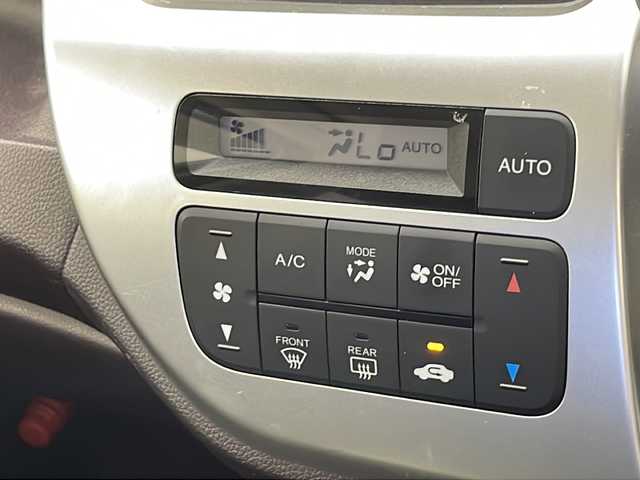 ホンダ Ｎ ＷＧＮ カスタム G ターボパッケージ 千葉県 2015(平27)年 6.9万km プレミアムホワイトパール 衝突軽減ブレーキ/クルーズコントロール/純正メモリナビ/（ワンセグ/Bluetooth/CD/DVD/FM/AM）/バックカメラ/ETC/ハーフレザーシート/スマートキー/LEDヘッドライト/フォグライト/電動格納ミラー/純正フロアマット/純正サイドバイザー/W＋サイド＋カーテンエアバッグ/純正14インチアルミホイール