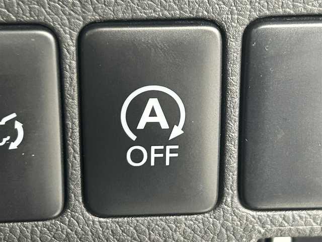 三菱 アウトランダー 24G ナビパッケージ 愛知県 2015(平27)年 10.5万km シルキーホワイト (株)IDOMが運営する【じしゃロン名古屋鳴海店】の自社ローン専用車両になりますこちらは現金またはオートローンご利用時の価格です。自社ローンご希望の方は別途その旨お申付け下さい/純正ナビ/（CD/DVD/TV/BT)/バックカメラ/ステアリングリモコン/パワーバックドア/パドルシフト/4WD/ETC/アイドリングストップ/オートライト/追従型クルーズコントロール/純正フロアマット/純正ドアバイザー