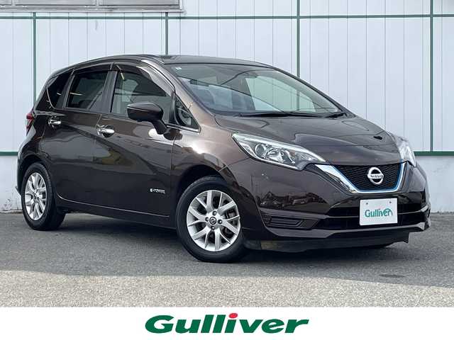 日産 ノート e－パワー X 山梨県 2018(平30)年 5.7万km インペリアルアンバーP 純正ナビ/純正CD/DVD/Bluetooth接続/フルセグTV/アラウンドビューモニター/ETC/サイドバイザー/ステアリングスイッチ/取扱説明書/保証書
