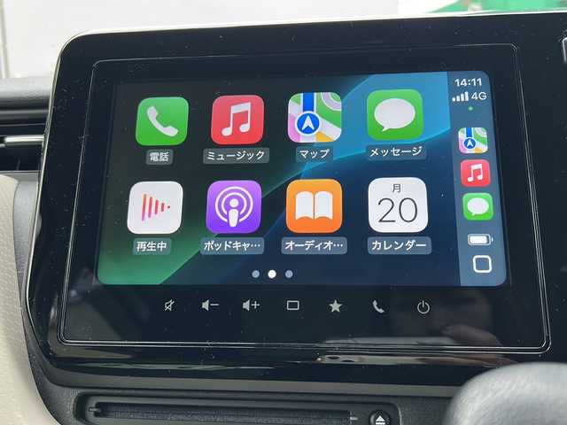 スズキ ソリオ HV MZ 大阪府 2023(令5)年 1万km ピュアホワイトP ワンオーナー/純正メモリナビ/・FM/AM/Bluetooth/・フルセグテレビ/ETC/前後ドライブレコーダー/全周囲カメラ/バックカメラ/衝突軽減ブレーキ/レーンキープアシスト/クルーズコントロール/革巻きステアリング/ステアリングリモコン/ヘッドアップディスプレイ/シートヒーター（D席+N席）/両側パワースライドドア/コーナーセンサー/LEDヘッドライト/オートライト/オートエアコン/スマートキー×2/プッシュスタートボタン/12V電源/USBジャック/純正15インチアルミホイール/純正フロアマット/取扱説明書/保証書