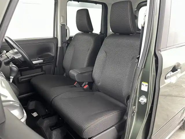 スズキ スペーシア ギア HYBRID XZターボ 福島県 2021(令3)年 6万km クールカーキパールメタリック/ガンメタリック2トーン ワンオーナー/ルーフレール/スズキセーフティサポート/・デュアルカメラブレーキサポート/・誤発進抑制機能（前方・後方）/・後退時ブレーキサポート/・車線逸脱警報機能/・車線逸脱抑制機能/・ふらつき警報機能/・標識認識機能/・フロントガラス投影式ヘッドアップディスプレイ/・先行車発進お知らせ機能/・ハイビームアシスト/・アダプティブクルーズコントロール（全車速追従機能付き）/純正ナビ/・型番：CN-R2765W/・フルセグ/CD/DVD/SD/BT/FM/AM/・ETC/・全方位カメラ/両側パワースライドドア/革巻きステアリング/・ステアリングスイッチ/・パドルシフト/前席シートヒーター/LEDヘッドライト/・フォグランプ/・オートライト/プッシュスタート/・スマートキー/・アイドリングストップ/純正マット/ドアバイザー