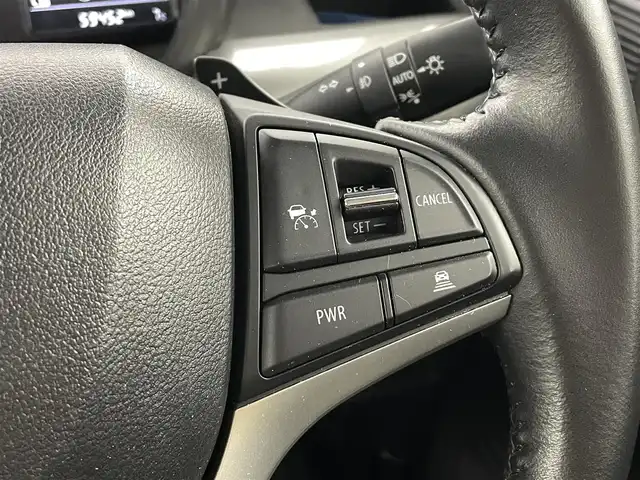 スズキ スペーシア ギア HYBRID XZターボ 福島県 2021(令3)年 6万km クールカーキパールメタリック/ガンメタリック2トーン ワンオーナー/ルーフレール/スズキセーフティサポート/・デュアルカメラブレーキサポート/・誤発進抑制機能（前方・後方）/・後退時ブレーキサポート/・車線逸脱警報機能/・車線逸脱抑制機能/・ふらつき警報機能/・標識認識機能/・フロントガラス投影式ヘッドアップディスプレイ/・先行車発進お知らせ機能/・ハイビームアシスト/・アダプティブクルーズコントロール（全車速追従機能付き）/純正ナビ/・型番：CN-R2765W/・フルセグ/CD/DVD/SD/BT/FM/AM/・ETC/・全方位カメラ/両側パワースライドドア/革巻きステアリング/・ステアリングスイッチ/・パドルシフト/前席シートヒーター/LEDヘッドライト/・フォグランプ/・オートライト/プッシュスタート/・スマートキー/・アイドリングストップ/純正マット/ドアバイザー