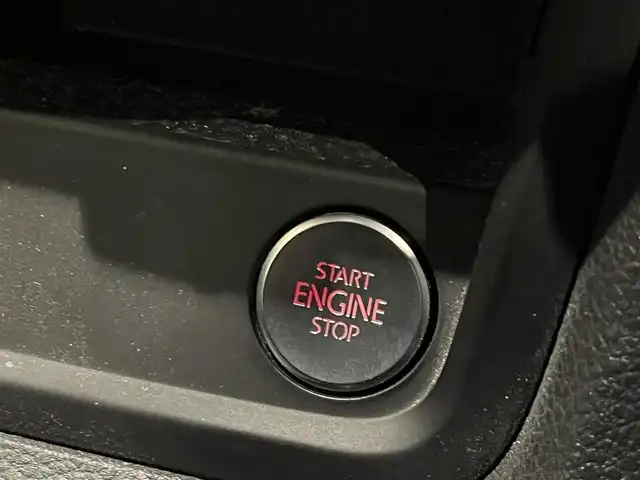 フォルクスワーゲン シャラン TSIハイライン Bモーションテクノ 宮城県 2015(平27)年 3.5万km シルバー ワンオーナー/純正ナビゲーションシステム/フルセグTV/バックカメラ/パーキングアシスト/ハーフレザーシート/シートヒーター/両側パワースライドドア/パワーバックドア/スマートキーシステム/キセノンヘッドライト/オートライト/純正17インチAW/ETC車載器