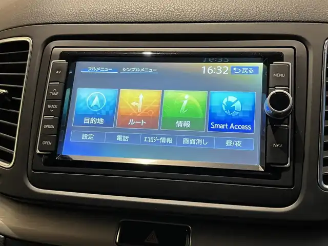 フォルクスワーゲン シャラン TSIハイライン Bモーションテクノ 宮城県 2015(平27)年 3.5万km シルバー ワンオーナー/純正ナビゲーションシステム/フルセグTV/バックカメラ/パーキングアシスト/ハーフレザーシート/シートヒーター/両側パワースライドドア/パワーバックドア/スマートキーシステム/キセノンヘッドライト/オートライト/純正17インチAW/ETC車載器