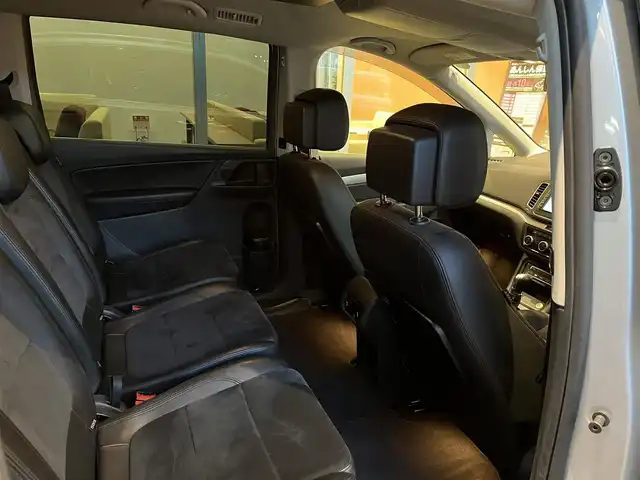 フォルクスワーゲン シャラン TSIハイライン Bモーションテクノ 宮城県 2015(平27)年 3.5万km シルバー ワンオーナー/純正ナビゲーションシステム/フルセグTV/バックカメラ/パーキングアシスト/ハーフレザーシート/シートヒーター/両側パワースライドドア/パワーバックドア/スマートキーシステム/キセノンヘッドライト/オートライト/純正17インチAW/ETC車載器