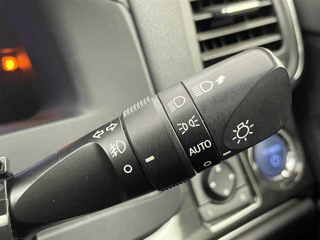 トヨタ クラウン ハイブリッド アスリートS 愛知県 2013(平25)年 6万km ホワイトパールクリスタルシャイン 外部検査実施済み//OP 18インチAW（スパッタリング塗装）//OPアドバンストパッケージ/・プリクラッシュセーフティ/・インテリジェントクリアランスソナー/・レーダークルーズコントロールサンルーフ//OPレザーシートパッケージ/・前席シートベンチレーション&ヒーター//OP サンルーフ//純正8インチHDDナビ//TV Bluetooth CD DVD//ステアリングリモコン//前席パワーシート//LEDヘッドライト//スマートキー//前方ドライブレコーダー//ビルトインETC