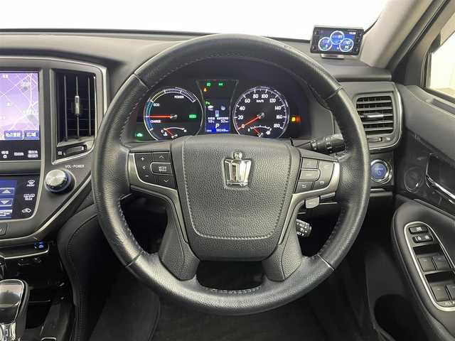 トヨタ クラウン ハイブリッド アスリートS 愛知県 2013(平25)年 6万km ホワイトパールクリスタルシャイン 外部検査実施済み//OP 18インチAW（スパッタリング塗装）//OPアドバンストパッケージ/・プリクラッシュセーフティ/・インテリジェントクリアランスソナー/・レーダークルーズコントロールサンルーフ//OPレザーシートパッケージ/・前席シートベンチレーション&ヒーター//OP サンルーフ//純正8インチHDDナビ//TV Bluetooth CD DVD//ステアリングリモコン//前席パワーシート//LEDヘッドライト//スマートキー//前方ドライブレコーダー//ビルトインETC