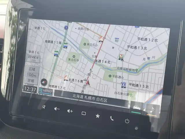 スズキ スペーシア カスタム HYBRID XS 道央・札幌 2024(令6)年 1.3万km スチールシルバーメタリック/ブルーイッシュブラックパール ・４WD/・ワンオーナー/・衝突軽減ブレーキ/・純正ナビ/　CD＆DVD＆BT＆TV/・全方位カメラ/・バックカメラ/・両側パワースライドドア/・コーナーセンサー/・レーンキープアシスト/・レーダークルーズコントロール/・ヘッドアップディスプレイ/・シートヒーター/・ハーフレザーシート/・オートエアコン/・オートライト/・ミラーヒーラー/・ステアリングヒーター/・アイドリングストップ/・ステアリングスイッチ/・ビルトインETC/・プッシュスタート/・スマートキー/・前方ドライブレコーダー/・純正フロアマット/・ドアバイザー/・ウィンカーミラー/・フォグライト