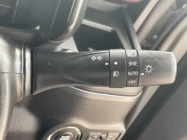 スズキ スペーシア カスタム HYBRID XS 道央・札幌 2024(令6)年 1.3万km スチールシルバーメタリック/ブルーイッシュブラックパール ・４WD/・ワンオーナー/・衝突軽減ブレーキ/・純正ナビ/　CD＆DVD＆BT＆TV/・全方位カメラ/・バックカメラ/・両側パワースライドドア/・コーナーセンサー/・レーンキープアシスト/・レーダークルーズコントロール/・ヘッドアップディスプレイ/・シートヒーター/・ハーフレザーシート/・オートエアコン/・オートライト/・ミラーヒーラー/・ステアリングヒーター/・アイドリングストップ/・ステアリングスイッチ/・ビルトインETC/・プッシュスタート/・スマートキー/・前方ドライブレコーダー/・純正フロアマット/・ドアバイザー/・ウィンカーミラー/・フォグライト