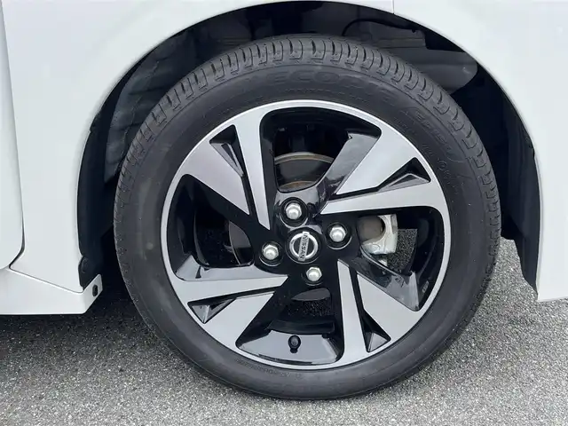 日産 ルークス HWS Gターボ プロパイロットED 奈良県 2020(令2)年 0.7万km ホワイトパール ターボ/純正ナビ(フルセグTV/CD/DVD/AM・FM/BT/AUX)地図SD欠品のためナビ動作未確認/アラウンドビューモニター/ETC/前方ドラレコ/両側パワースライドドア/プロパイロット/クルーズコントロール/エマージェンシーブレーキ/リアサーキュレーター/リアサンシェード/アイドリングストップ/ハーフレザー/LEDヘッドライト/純正15インチアルミホイール/純正フロアマット/スペアキー/保証書/取扱説明書