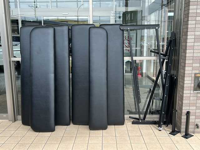 トヨタ ハイエース グランドキャビン 静岡県 2015(平27)年 2.3万km ダークブルーマイカM 社外ナビ(イクリプス)/・TV/・FM/AM/・Bluetooth/・CD/DVD/・SD/・USB/主要装備/・ＭＧＲベッドキット/・後付けハンガーラック/・後付けリアオートエアコン/・TOYOホワイトレタータイヤ/・１６インチ社外ＡＷ/・片側パワスラ/・ＬＥＤヘッドライト/・１００V電源/・フォグランプ/・ソケット電源増設/・LEDヘッドライト/・フォグランプ/・オートエアコン/・ETC/・フローリング調フロアマット