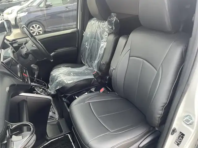 トヨタ ヴォクシー ZS 煌Ⅱ 愛媛県 2019(平31)年 3.5万km ホワイトパールクリスタルシャイン プリクラッシュセーフティ/レーンディパーチャーアラート/クリアランスソナー/オートマチックハイビーム/クルーズコントロール/純正9インチSDナビ【NSZT-Y68T】/　CD/DVD/Bluetooth/フルセグTV/バックカメラ/ビルトインETC/純正12.1型フリップダウンモニター/社外360°ドライブレコーダー/両側パワースライドドア/オートライト/LEDヘッドライト/革調シートカバー/社外18インチAW(ROJAM)/車高調/社外ステアリング/ステアリングスイッチ/プッシュスタート/フロアマット