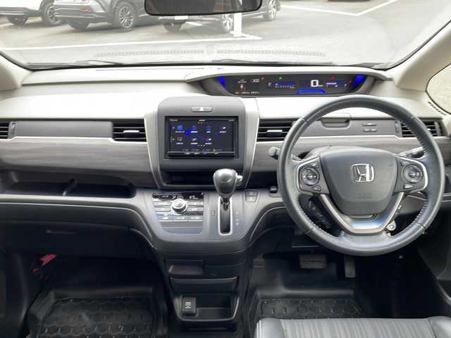 ホンダ フリード＋ G ホンダセンシング 鹿児島県 2018(平30)年 7.9万km 黒 ワンオーナー/社外SDナビ/Bluetooth/TV/フルセグ/AM/FM//ETC/バックカメラ/ACC/LKAS/両側パワースライドドア/横滑り防止装置/車線逸脱アラーム/衝突軽減システム/アイドリンクストップ/電動格納ミラー/ドアバイザー/純正AW15