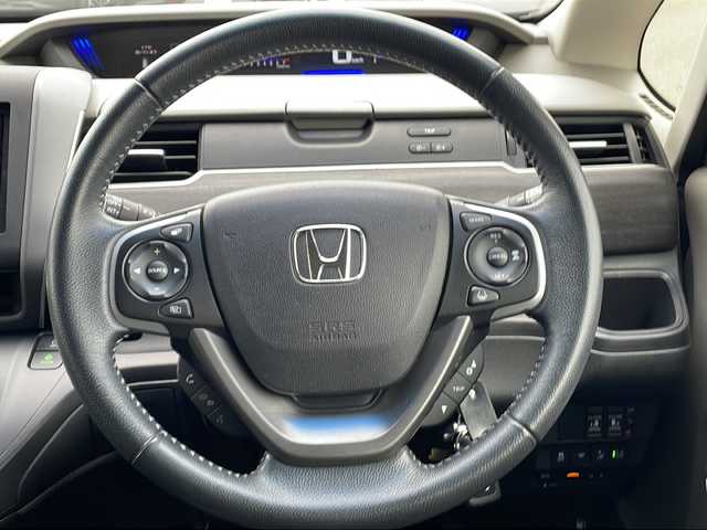 ホンダ フリード＋ G ホンダセンシング 鹿児島県 2018(平30)年 7.9万km 黒 ワンオーナー/社外SDナビ/Bluetooth/TV/フルセグ/AM/FM//ETC/バックカメラ/ACC/LKAS/両側パワースライドドア/横滑り防止装置/車線逸脱アラーム/衝突軽減システム/アイドリンクストップ/電動格納ミラー/ドアバイザー/純正AW15
