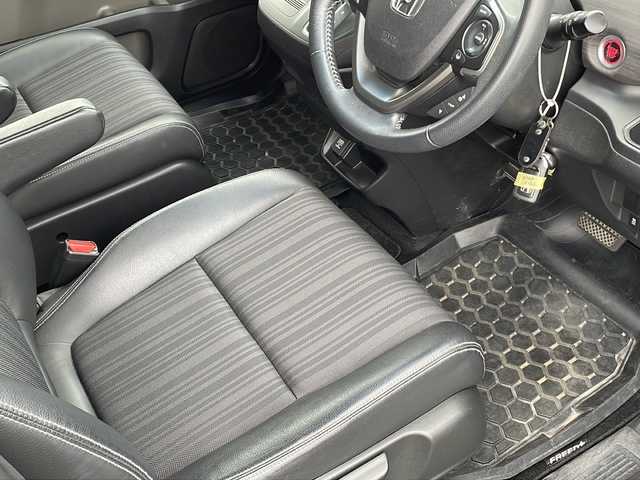 ホンダ フリード＋ G ホンダセンシング 鹿児島県 2018(平30)年 7.9万km 黒 ワンオーナー/社外SDナビ/Bluetooth/TV/フルセグ/AM/FM//ETC/バックカメラ/ACC/LKAS/両側パワースライドドア/横滑り防止装置/車線逸脱アラーム/衝突軽減システム/アイドリンクストップ/電動格納ミラー/ドアバイザー/純正AW15