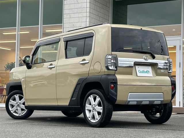 ダイハツ タフト G クロムベンチャー 兵庫県 2022(令4)年 1.5万km サンドベージュメタリック 純正9インチナビ/BTオーディオ/フルセグTV/シートヒーター/オートホールド/パノラマルーフ/スペアキー/ドライブレコーダー/全方位カメラ/LEDオートライト/USB端子/オートパーキング/アイドリングストップ