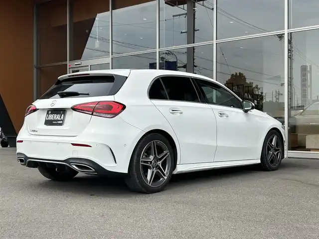 メルセデス・ベンツ Ｍ・ベンツ Ａ２００ｄ AMGライン 岐阜県 2021(令3)年 3.4万km ポーラホワイト レーダーセーフティパッケージ/　アクティブディスタンスアシスト/　アクティブブレーキアシスト/　PER-SAFE/　PER-SAFEプラス/　アクティブブラインドスポットアシスト/　アクティブレーンキーピングアシスト/　リアクロストラフィックアラート/AMGライン/　AMGスタイリングパッケージ/　マルチビームLEDヘッドライト/　アダプティブハイビームアシストプラス/ナビゲーションパッケージ/　トラフィックサインアシスト/　前席メモリー付きパワーシート/　アクティブステアリングアシスト/　アクティブレーンチェンジアシスト/　フルセグTV/　Bluetooth/純正ETC/　