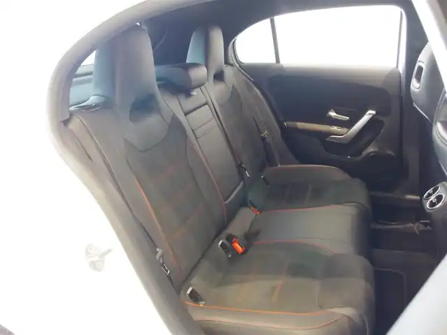 メルセデス・ベンツ Ｍ・ベンツ Ａ２００ｄ AMGライン 岐阜県 2021(令3)年 3.4万km ポーラホワイト レーダーセーフティパッケージ/　アクティブディスタンスアシスト/　アクティブブレーキアシスト/　PER-SAFE/　PER-SAFEプラス/　アクティブブラインドスポットアシスト/　アクティブレーンキーピングアシスト/　リアクロストラフィックアラート/AMGライン/　AMGスタイリングパッケージ/　マルチビームLEDヘッドライト/　アダプティブハイビームアシストプラス/ナビゲーションパッケージ/　トラフィックサインアシスト/　前席メモリー付きパワーシート/　アクティブステアリングアシスト/　アクティブレーンチェンジアシスト/　フルセグTV/　Bluetooth/純正ETC/　