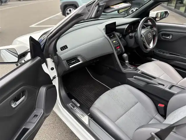 ホンダ Ｓ６６０ コンセプトエディション 東京都 2015(平27)年 1.2万km プレミアムスターホワイトP ６６０台限定車/360°ドライブレコーダー/クルーズコントロール/シティブレーキアクティブシステム/アシンメトリーレザーシート/シリアルナンバー入りアルミプレート/ボルドーレッドロールトップ/バックカメラ/純正フロアマット/純正16インチアルミホイール/パドルシフト/HDMI/ETC/スマートキー