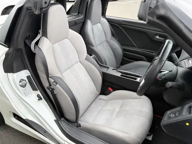 ホンダ Ｓ６６０ コンセプトエディション 東京都 2015(平27)年 1.2万km プレミアムスターホワイトP ６６０台限定車/360°ドライブレコーダー/クルーズコントロール/シティブレーキアクティブシステム/アシンメトリーレザーシート/シリアルナンバー入りアルミプレート/ボルドーレッドロールトップ/バックカメラ/純正フロアマット/純正16インチアルミホイール/パドルシフト/HDMI/ETC/スマートキー
