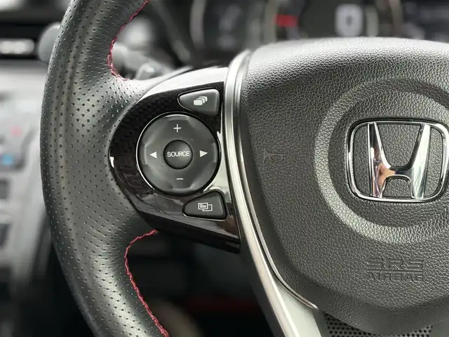ホンダ Ｓ６６０ コンセプトエディション 東京都 2015(平27)年 1.2万km プレミアムスターホワイトP ６６０台限定車/360°ドライブレコーダー/クルーズコントロール/シティブレーキアクティブシステム/アシンメトリーレザーシート/シリアルナンバー入りアルミプレート/ボルドーレッドロールトップ/バックカメラ/純正フロアマット/純正16インチアルミホイール/パドルシフト/HDMI/ETC/スマートキー