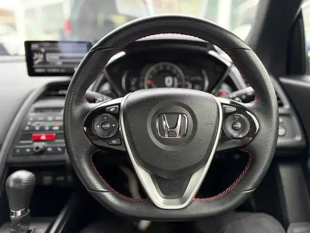 ホンダ Ｓ６６０ コンセプトエディション 東京都 2015(平27)年 1.2万km プレミアムスターホワイトP ６６０台限定車/360°ドライブレコーダー/クルーズコントロール/シティブレーキアクティブシステム/アシンメトリーレザーシート/シリアルナンバー入りアルミプレート/ボルドーレッドロールトップ/バックカメラ/純正フロアマット/純正16インチアルミホイール/パドルシフト/HDMI/ETC/スマートキー