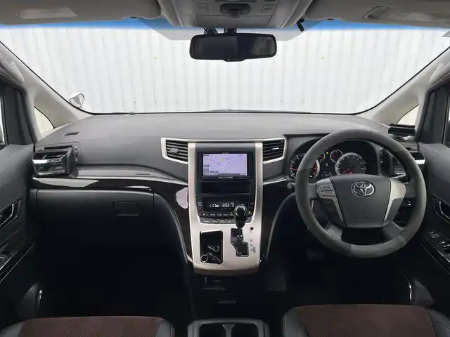 トヨタ アルファード 240S タイプゴールドⅡ 滋賀県 2015(平27)年 15.7万km ホワイトパールクリスタルシャイン carrozzeriaナビ/(Bluetooth/フルセグ/CD/DVD)/ALPINEフリップダウンモニター/社外テールライト/クルーズコントロール/コーナーセンサー/両側電動スライドドア/電動リアゲート/HIDオートライト/ハーフレザーシート/ドライブレコーダー/電動格納ミラー/ETC/USB/carrozzeriaサブウーファー
