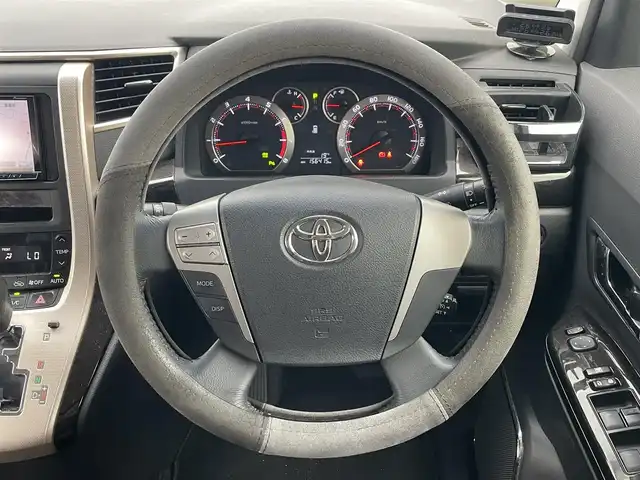 トヨタ アルファード 240S タイプゴールドⅡ 滋賀県 2015(平27)年 15.7万km ホワイトパールクリスタルシャイン carrozzeriaナビ/(Bluetooth/フルセグ/CD/DVD)/ALPINEフリップダウンモニター/社外テールライト/クルーズコントロール/コーナーセンサー/両側電動スライドドア/電動リアゲート/HIDオートライト/ハーフレザーシート/ドライブレコーダー/電動格納ミラー/ETC/USB/carrozzeriaサブウーファー
