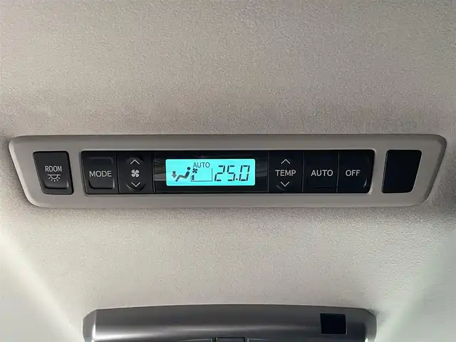 トヨタ アルファード 240S タイプゴールドⅡ 滋賀県 2015(平27)年 15.7万km ホワイトパールクリスタルシャイン carrozzeriaナビ/(Bluetooth/フルセグ/CD/DVD)/ALPINEフリップダウンモニター/社外テールライト/クルーズコントロール/コーナーセンサー/両側電動スライドドア/電動リアゲート/HIDオートライト/ハーフレザーシート/ドライブレコーダー/電動格納ミラー/ETC/USB/carrozzeriaサブウーファー