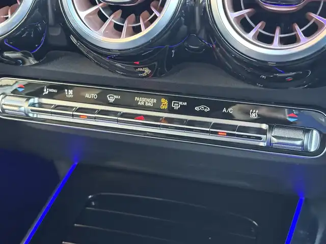 メルセデス・ベンツ Ｍ・ベンツ ＥＱＢ２５０ + 埼玉県 2024(令6)年 3.1万km マウンテングレー 登録時30883km/ワンオーナー/純正10.25型HDDナビ/　・フルセグテレビ/　・全周囲カメラ/　・Apple car Play/　・Android AUTO/　・オンラインミュージック/黒ハーフレザーシート/　・前席パワーシート/　・前席シートヒーター/ドライビングアシストパッケージ/アクティブブレーキアシスト/アクティブレーンアシスト/アクティブステアリングアシスト/ブラインドスポットアシスト/アダプティブクルーズコントロール/前後ドライブレコーダー/本革巻きステアリング/純正18インチAW/パワーバックドア/プッシュスタート/スマートキー×2/パドルシフト/ルーフレール/LEDライト/ETC2.0/保証書/取扱説明書/記録簿（R7）