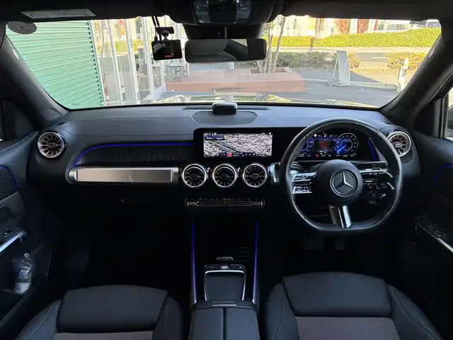 メルセデス・ベンツ Ｍ・ベンツ ＥＱＢ２５０ + 埼玉県 2024(令6)年 3.1万km マウンテングレー 登録時30883km/ワンオーナー/純正10.25型HDDナビ/　・フルセグテレビ/　・全周囲カメラ/　・Apple car Play/　・Android AUTO/　・オンラインミュージック/黒ハーフレザーシート/　・前席パワーシート/　・前席シートヒーター/ドライビングアシストパッケージ/アクティブブレーキアシスト/アクティブレーンアシスト/アクティブステアリングアシスト/ブラインドスポットアシスト/アダプティブクルーズコントロール/前後ドライブレコーダー/本革巻きステアリング/純正18インチAW/パワーバックドア/プッシュスタート/スマートキー×2/パドルシフト/ルーフレール/LEDライト/ETC2.0/保証書/取扱説明書/記録簿（R7）