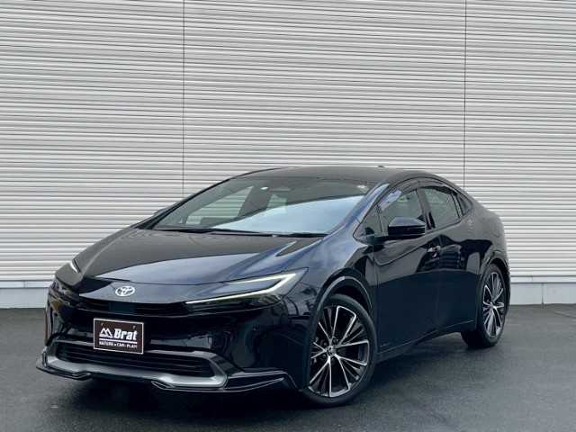 トヨタ プリウス Z 岩手県 2023(令5)年 1.7万km アティチュードブラックマイカ AIS検査済み/【2510035821】/12.3インチディスプレイオーディオ（ナビ・フルセグ・Bluetooth接続）/全方位カメラ/黒革シート/スマートキー/前席シートヒーター/前席シートエアコン/プリクラッシュセーフティ/ステアリングヒーター/2.0ETC/オートハイビーム/パワーバックドア/パノラマルーフ/デジタルインナーミラー/シートメモリー（運転席）/革巻きステアリング/LEDヘッドライト/バックフォグランプ/トラクションコントロール/クリアランスソナー/バイザー
