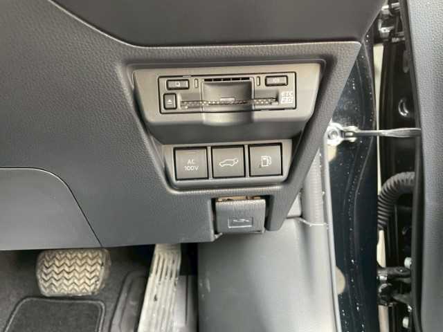 トヨタ プリウス Z 岩手県 2023(令5)年 1.7万km アティチュードブラックマイカ AIS検査済み/【2510035821】/12.3インチディスプレイオーディオ（ナビ・フルセグ・Bluetooth接続）/全方位カメラ/黒革シート/スマートキー/前席シートヒーター/前席シートエアコン/プリクラッシュセーフティ/ステアリングヒーター/2.0ETC/オートハイビーム/パワーバックドア/パノラマルーフ/デジタルインナーミラー/シートメモリー（運転席）/革巻きステアリング/LEDヘッドライト/バックフォグランプ/トラクションコントロール/クリアランスソナー/バイザー