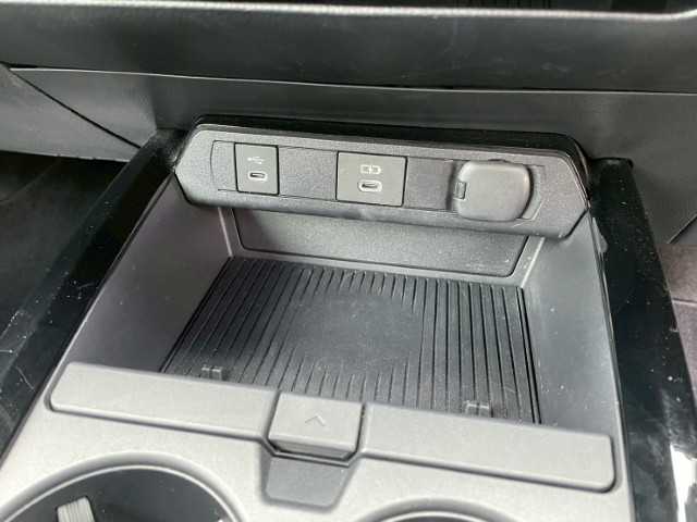 トヨタ プリウス Z 岩手県 2023(令5)年 1.7万km アティチュードブラックマイカ AIS検査済み/【2510035821】/12.3インチディスプレイオーディオ（ナビ・フルセグ・Bluetooth接続）/全方位カメラ/黒革シート/スマートキー/前席シートヒーター/前席シートエアコン/プリクラッシュセーフティ/ステアリングヒーター/2.0ETC/オートハイビーム/パワーバックドア/パノラマルーフ/デジタルインナーミラー/シートメモリー（運転席）/革巻きステアリング/LEDヘッドライト/バックフォグランプ/トラクションコントロール/クリアランスソナー/バイザー