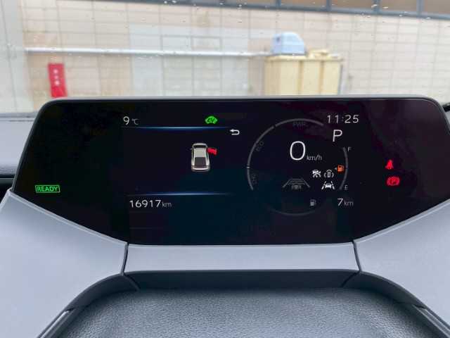 トヨタ プリウス Z 岩手県 2023(令5)年 1.7万km アティチュードブラックマイカ AIS検査済み/【2510035821】/12.3インチディスプレイオーディオ（ナビ・フルセグ・Bluetooth接続）/全方位カメラ/黒革シート/スマートキー/前席シートヒーター/前席シートエアコン/プリクラッシュセーフティ/ステアリングヒーター/2.0ETC/オートハイビーム/パワーバックドア/パノラマルーフ/デジタルインナーミラー/シートメモリー（運転席）/革巻きステアリング/LEDヘッドライト/バックフォグランプ/トラクションコントロール/クリアランスソナー/バイザー