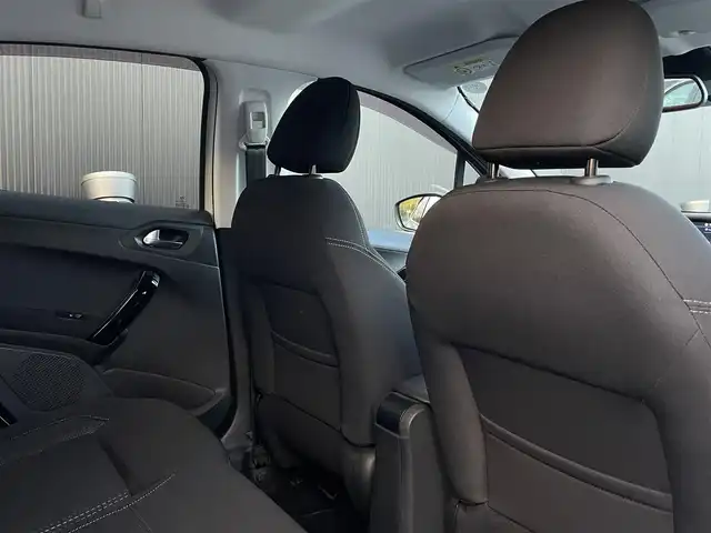 プジョー ２０８ アリュール 長野県 2018(平30)年 5.5万km 白 純正ナビ/CarPlay/ETC/バックカメラ/LEDヘッドライト/オートライト/衝突被害軽減システム/スピードリミッター/ドアバイザー/ステアリングスイッチ