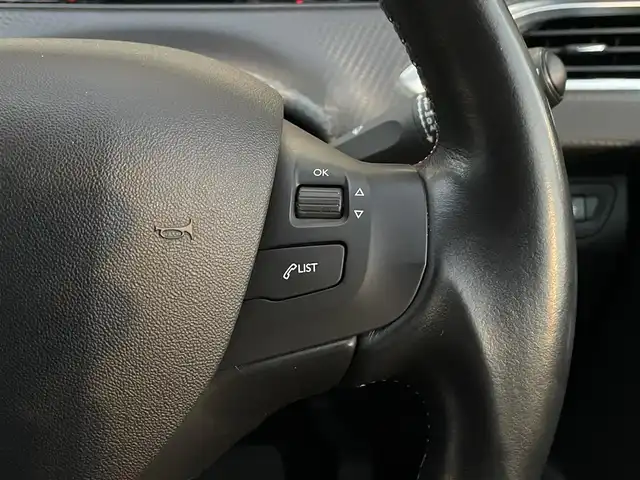 プジョー ２０８ アリュール 長野県 2018(平30)年 5.5万km 白 純正ナビ/CarPlay/ETC/バックカメラ/LEDヘッドライト/オートライト/衝突被害軽減システム/スピードリミッター/ドアバイザー/ステアリングスイッチ