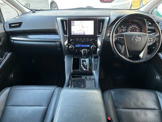 トヨタ ヴェルファイア Z Gエディション 大阪府 2020(令2)年 8.5万km ブラック 純正メモリナビ/BT/CD/DVD/フルセグTV/USB/AppleCarPlay/AndroidAuto/サンルーフ/バックカメラ/両側パワースライドドア/電動リアゲート/前席シートヒーター/前席エアシート/前席、2列目パワーシート/レーンキープアシスト/追従機能付きクルーズコントロール/オートマチックハイビーム/衝突被害軽減システム/AFS/ブレーキホールド/ステアリングヒーター/オットマン/アンビエントライト/nanoe付オートエアコン/後席ロールサンシェード/前後ドラレコ/ビルトインETC2.0/純正アルミホイール/純正フロアマット