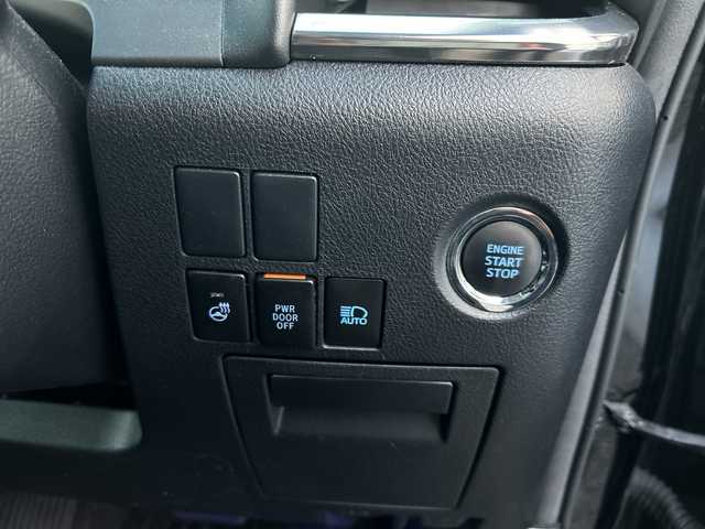 トヨタ ヴェルファイア Z Gエディション 大阪府 2020(令2)年 8.5万km ブラック 純正メモリナビ/BT/CD/DVD/フルセグTV/USB/AppleCarPlay/AndroidAuto/サンルーフ/バックカメラ/両側パワースライドドア/電動リアゲート/前席シートヒーター/前席エアシート/前席、2列目パワーシート/レーンキープアシスト/追従機能付きクルーズコントロール/オートマチックハイビーム/衝突被害軽減システム/AFS/ブレーキホールド/ステアリングヒーター/オットマン/アンビエントライト/nanoe付オートエアコン/後席ロールサンシェード/前後ドラレコ/ビルトインETC2.0/純正アルミホイール/純正フロアマット