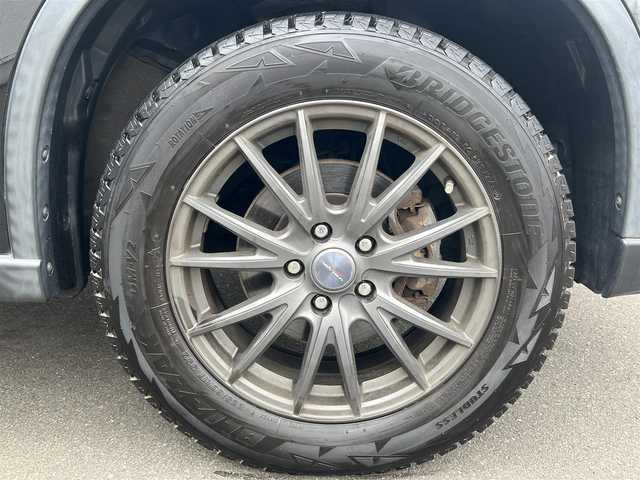 日産 エクストレイル 20X 秋田県 2012(平24)年 6.1万km ダイヤモンドブラック 純正ナビ/ワンオーナー/４WD/スマートキー/フルセグ/バックカメラ/全席シートヒーター/社外アルミ/純正フロアマット/ダウンヒルアシストコントロール/ルーフレール/ETC/純正ドアバイザー/オートライト/オートエアコン/パワーステアリング/パワーウィンドウ/横滑り防止/レベライザー/電動格納ウィンカーミラー