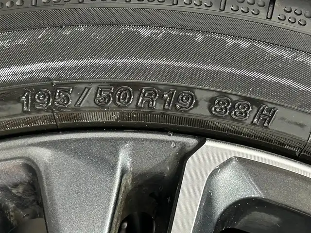 トヨタ プリウス Z 大阪府 2024(令6)年 1.1万km プラチナホワイトパールマイカ 純正ナビ/衝突軽減/全方位カメラ/バックカメラ/ETC/サンルーフ/モデリスタエアロ/シートヒーター/レーダクルコン/コーナーセンサー/革シート/バックカメラ/パワーシート/レーンアシスト/LEDヘッドライト/電動リアゲート/プッシュスタート/スマートキー/オートライト/オートエアコン/電動ミラー/エアシート/ハンドルヒーター/LEDフォグランプ/純正アルミホイール