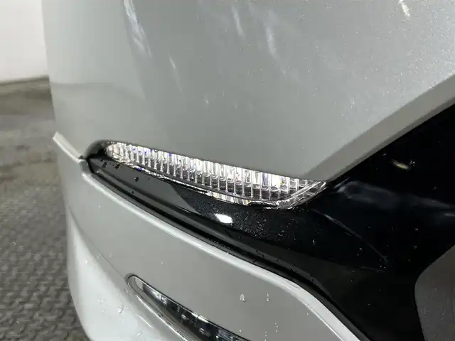 トヨタ プリウス Z 大阪府 2024(令6)年 1.1万km プラチナホワイトパールマイカ 純正ナビ/衝突軽減/全方位カメラ/バックカメラ/ETC/サンルーフ/モデリスタエアロ/シートヒーター/レーダクルコン/コーナーセンサー/革シート/バックカメラ/パワーシート/レーンアシスト/LEDヘッドライト/電動リアゲート/プッシュスタート/スマートキー/オートライト/オートエアコン/電動ミラー/エアシート/ハンドルヒーター/LEDフォグランプ/純正アルミホイール