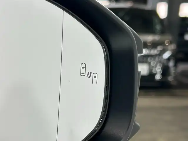 トヨタ プリウス Z 大阪府 2024(令6)年 1.2万km プラチナホワイトパールマイカ サンルーフ　黒革シート　モデリスタエアロ　純正ナビＴＶ　３６０カメラ　ＥＴＣ　デジタルインナーミラー　パワーシート／ヒーター／エアコン　電動リアゲート　衝突軽減　レーダーＣ　ＢＳＭ　パークアシスト