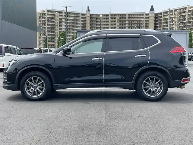 日産 エクストレイル 20X 千葉県 2018(平30)年 6.1万km ダイヤモンドブラック パワーバックドア/純正SDナビ/・型式：MJ118D-W/・CD/フルセグTV/Bluetooth/バックカメラ/LEDヘッドライト/ドアミラーヒーター/レザーシート/社外17インチアルミホイール/純正フロアマット/ビルトインETC/ルーフレール/ステアリングスイッチ/オートエアコン/アイドリングストップ/ヘッドライトレベライザー/スマートキー/スペアキー1本/禁煙車
