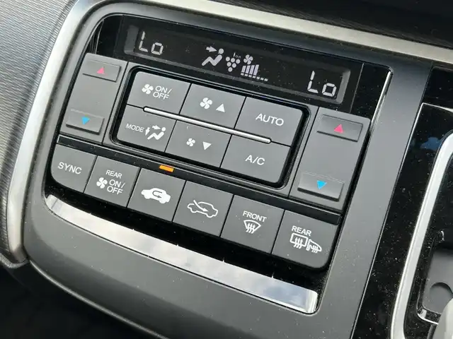 ホンダ ステップワゴン スパーダ ハイブリッド G ホンダセンシング 道南・函館 2018(平30)年 3.7万km プレミアムスパークルブラックパール ・衝突被害軽減ブレーキ/・レーダークルーズコントロール/・レーンキープアシスト/・社外メモリナビ/・フルセグＴＶ/・バックカメラ/・ETC/・両側パワースライドドア/・ALPINE製フリップダウンモニター/・純正AW付冬タイヤ積込/・純正エンジンスターター/・LEDヘッドライト/・フロントフォグランプ/・スマートキー/・エンジンプッシュスタート